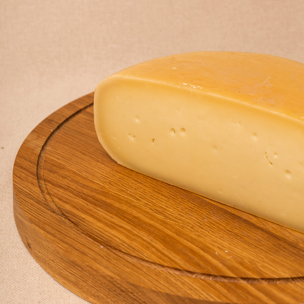 Ser holenderski owczy młody